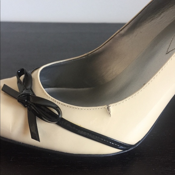 GUESS Cream Coloured Patent Leather Pumps - Picture 3 of 4
